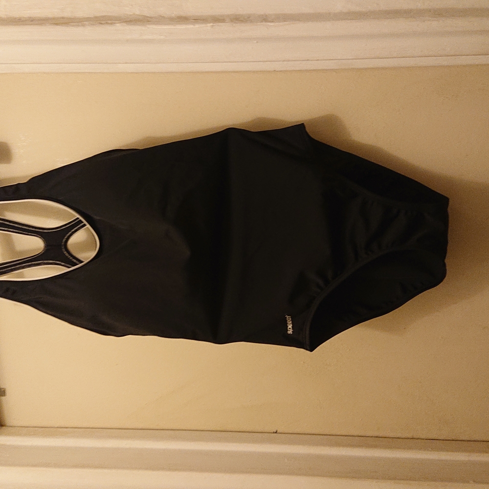 Speedo sport's swimming suit, size 8